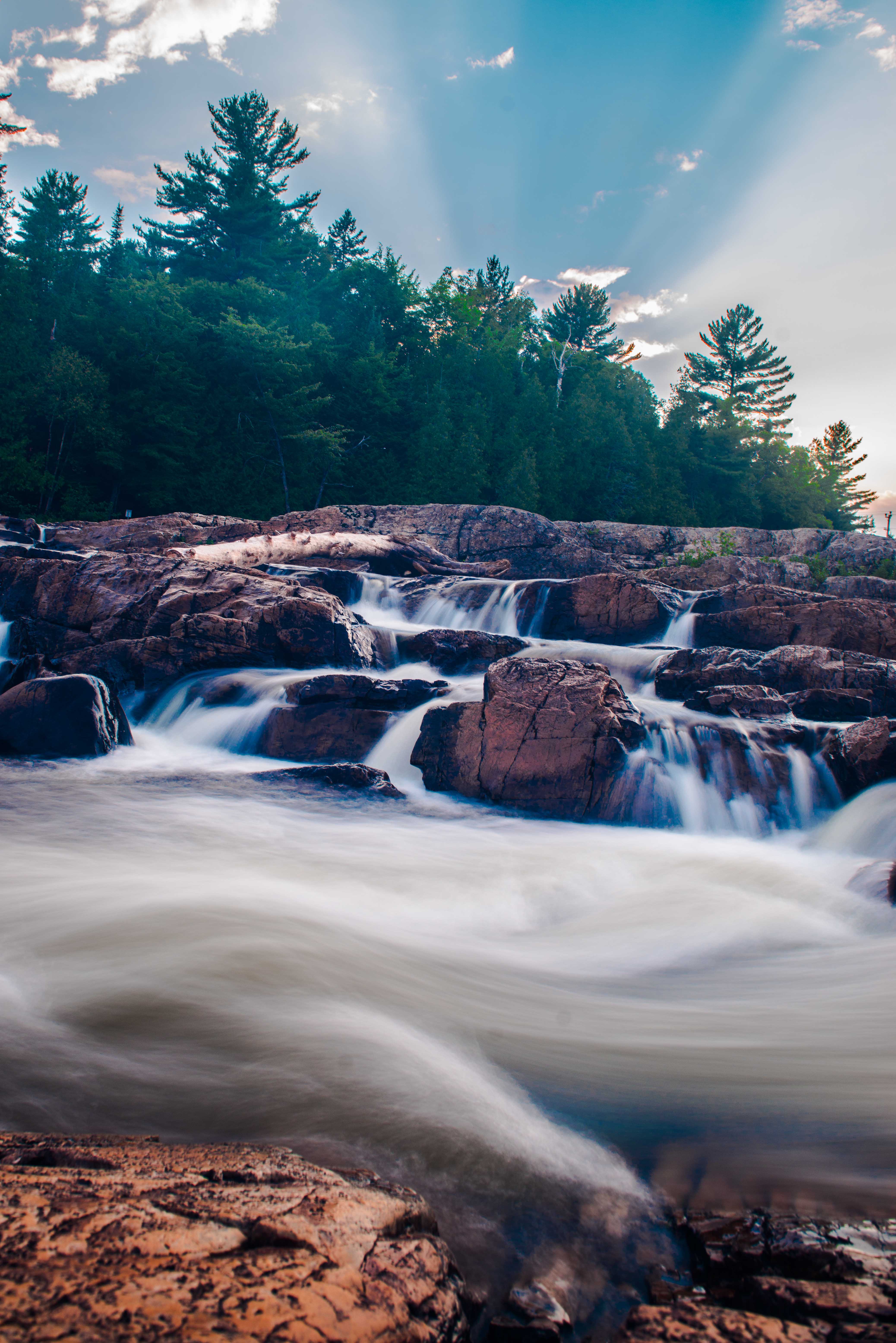 Cascades sur rivière